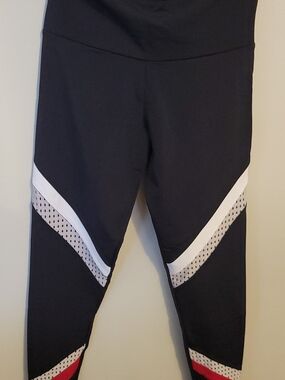 Onzie Black Leggings with White and Red Chevron Panels
